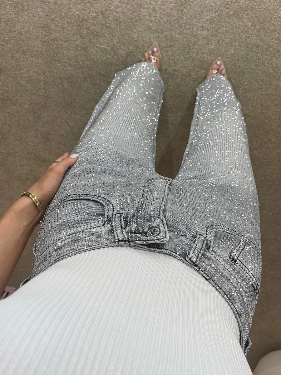 W&W Mode | Jeans Mit Hoher Taille Und Diamant Details