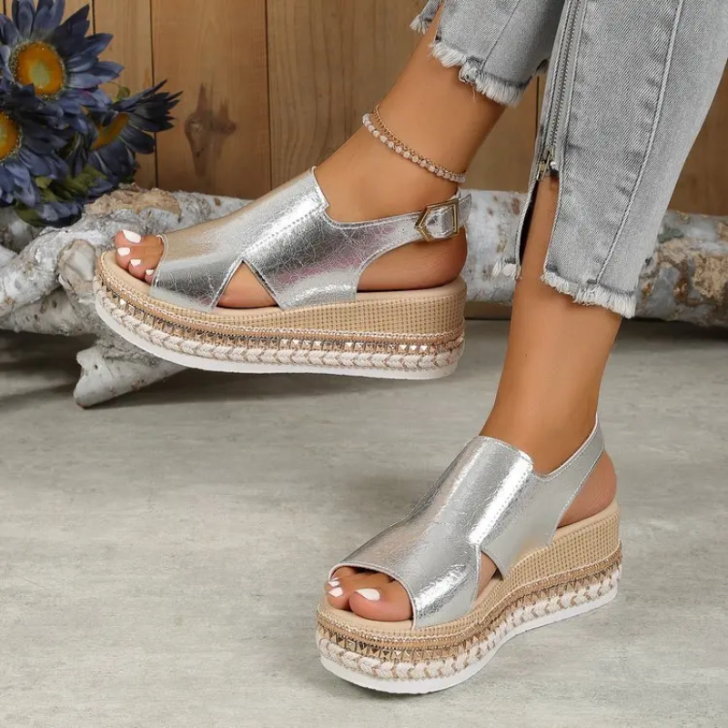 WW | Elegante Sandalen mit Keilabsatz und Fesselriemen für Einen Stilvollen Look