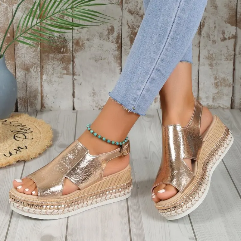 WW | Elegante Sandalen mit Keilabsatz und Fesselriemen für Einen Stilvollen Look