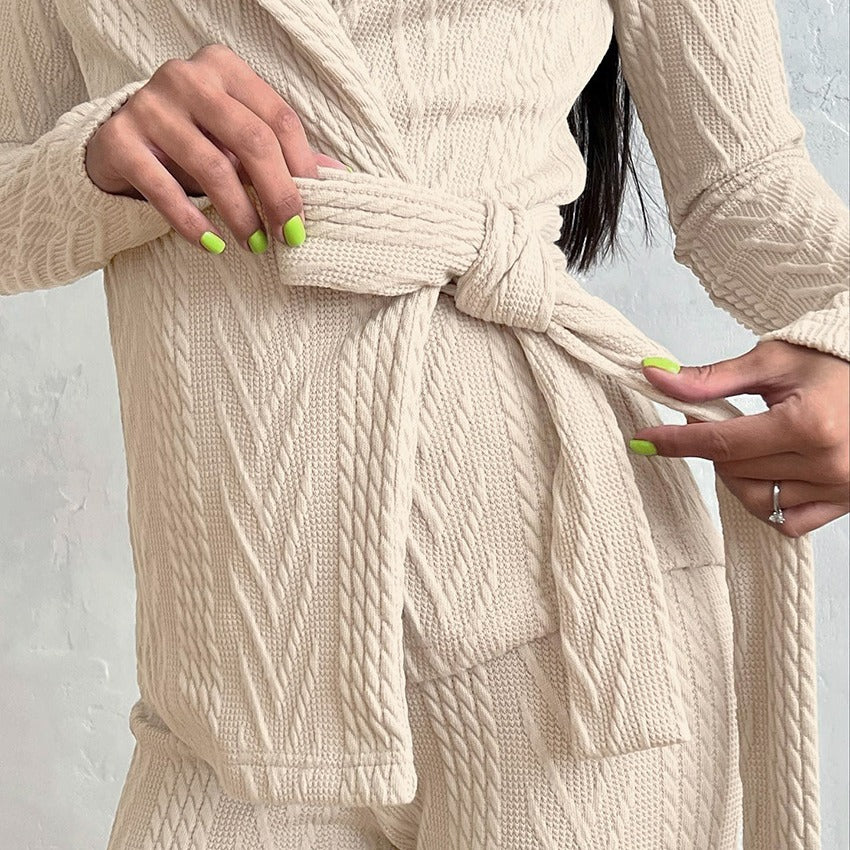 Damen Strickanzug im modernen Look mit eleganten Details WW