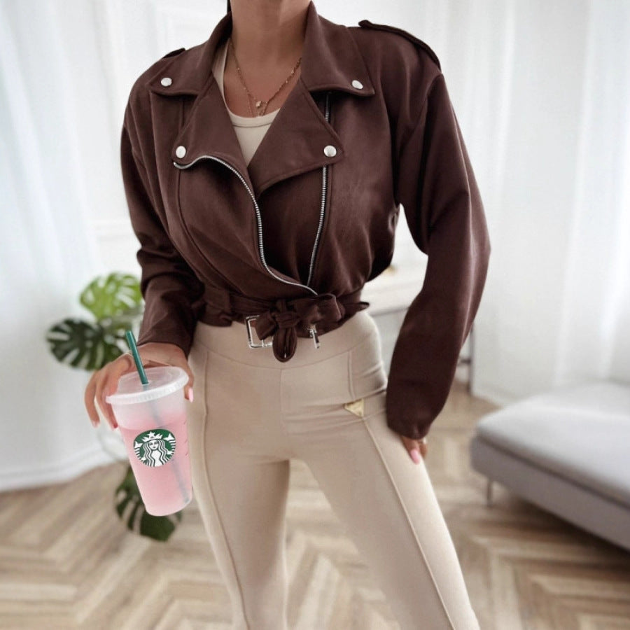 Damen Bikerjacke aus hochwertigem Wildlederimitat mit tailliertem Schnitt und seitlichen Reißverschlüssen WW