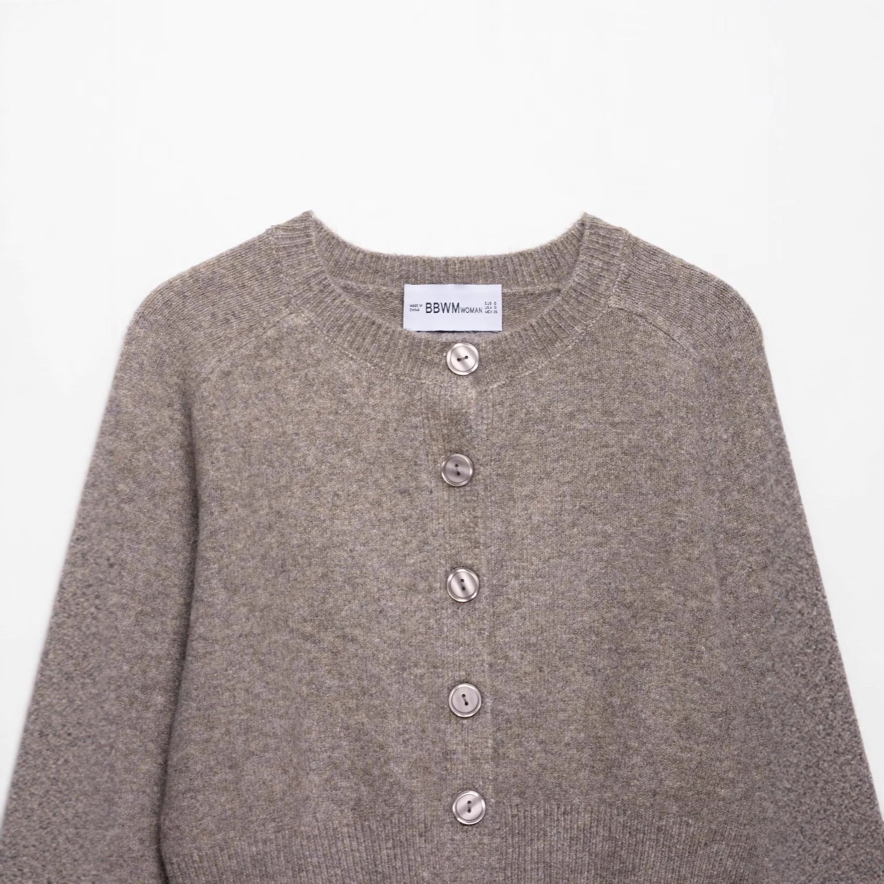 Damen Strickjacke mit edlen Knöpfen und modernem Schnitt WW