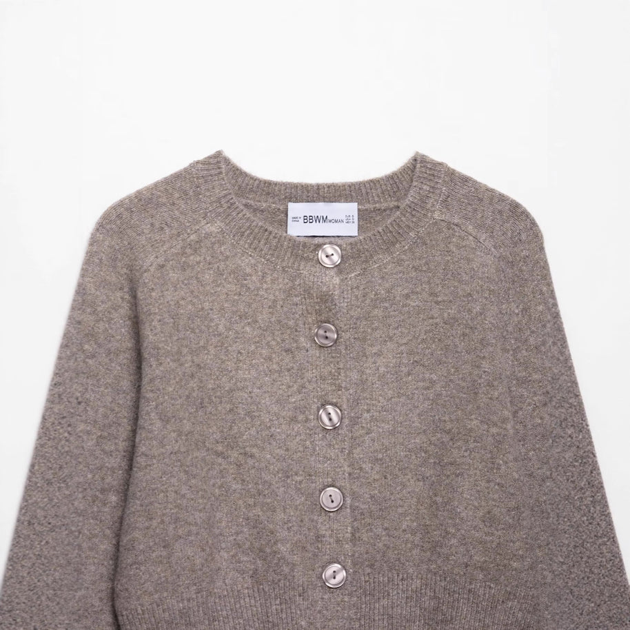 Damen Strickjacke mit edlen Knöpfen und modernem Schnitt WW