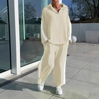 Damen Sportliches Freizeitanzugs-Set mit hohem Kragen und seitlichen Streifen WW