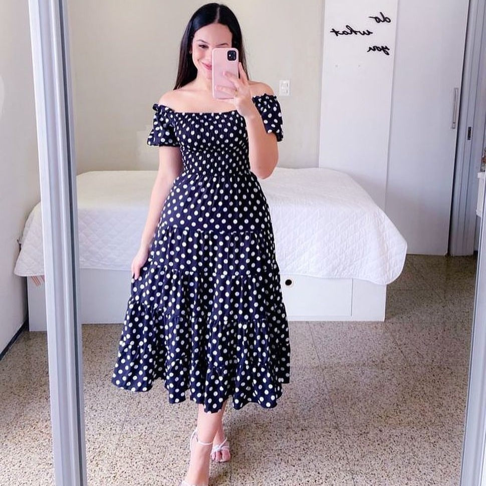 Damen Midi-Kleid mit schulterfreiem Design und verspieltem Schmetterlingsmuster W&W Mode