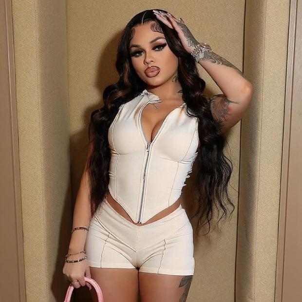 Damen Sportliches Zweiteiler-Set mit tailliertem Oberteil und Shorts WW