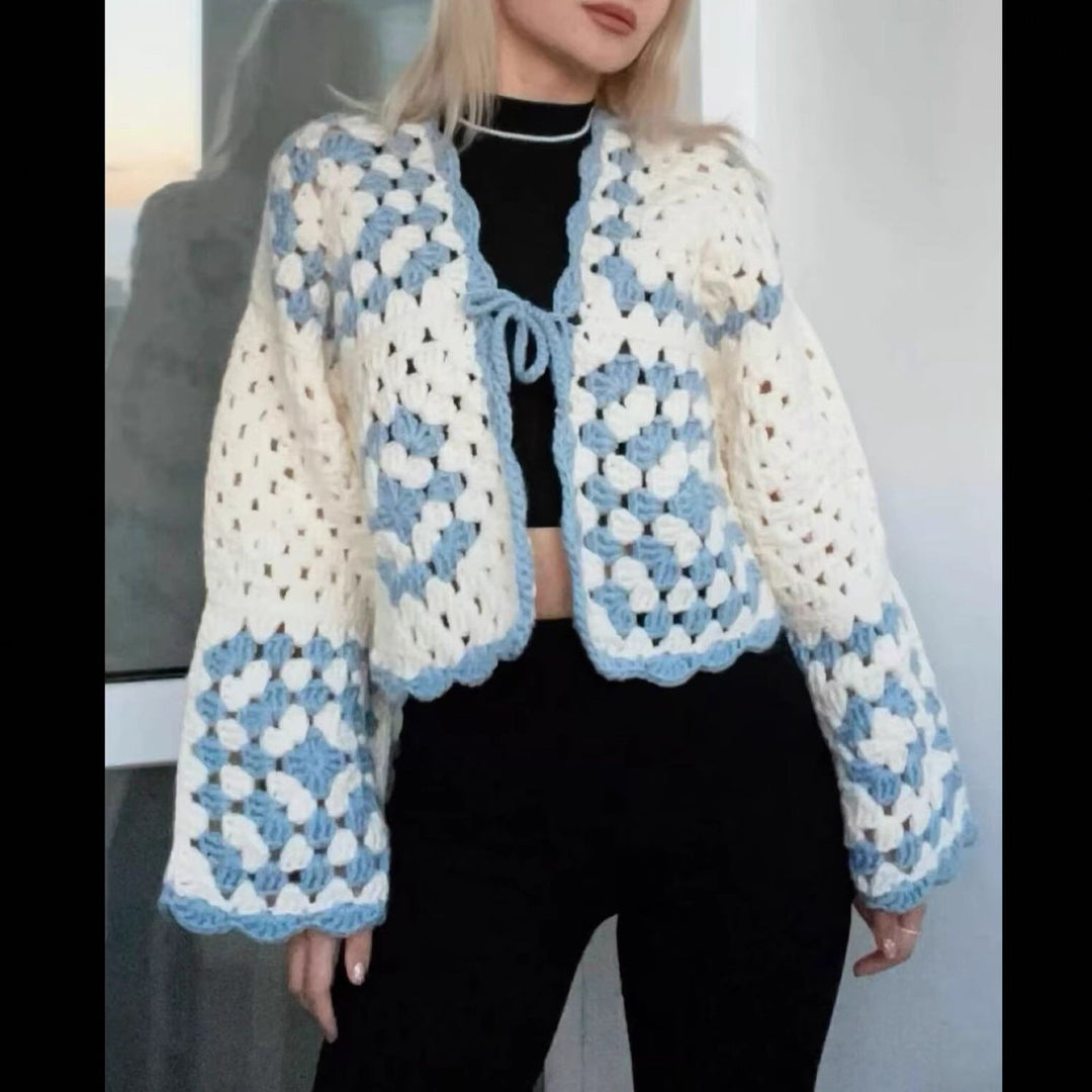 Damen Häkeljacke mit traditionellen Motiven und lässigem Schnitt W&W Mode
