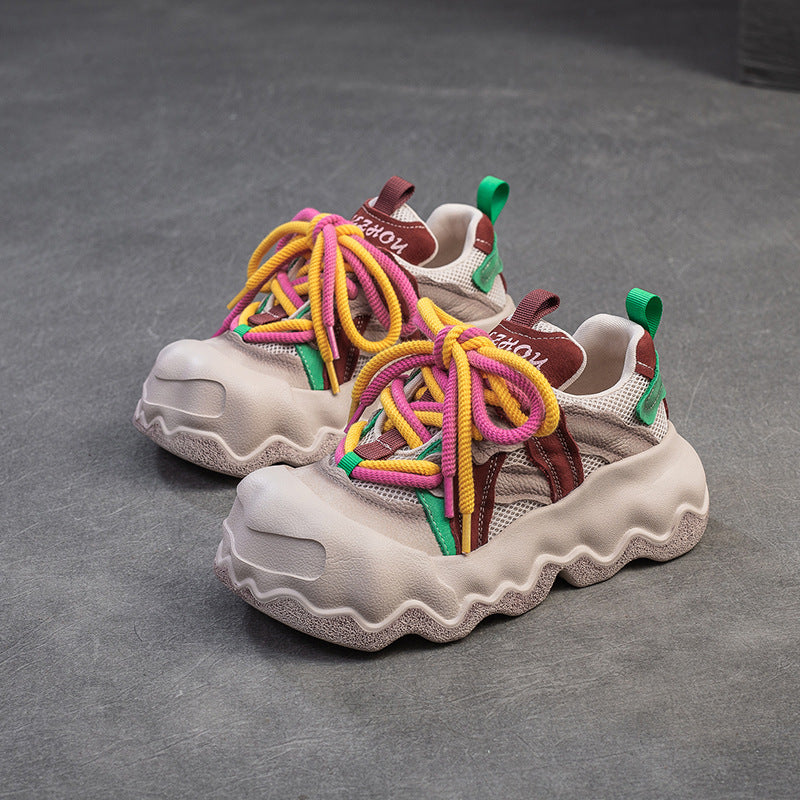 Damen Sportliche Sneakers mit dämpfender Sohle und innovativem Design WW