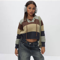 Damen Strickpullover mit lässigem V-Ausschnitt und dekorativem Schnürdetail WW