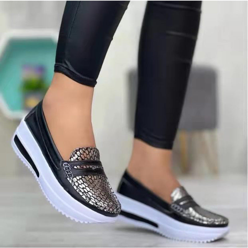 Damen komfortable Slip-On Schuhe mit stylishem Schlangenleder-Design und dämpfender Sohle WW