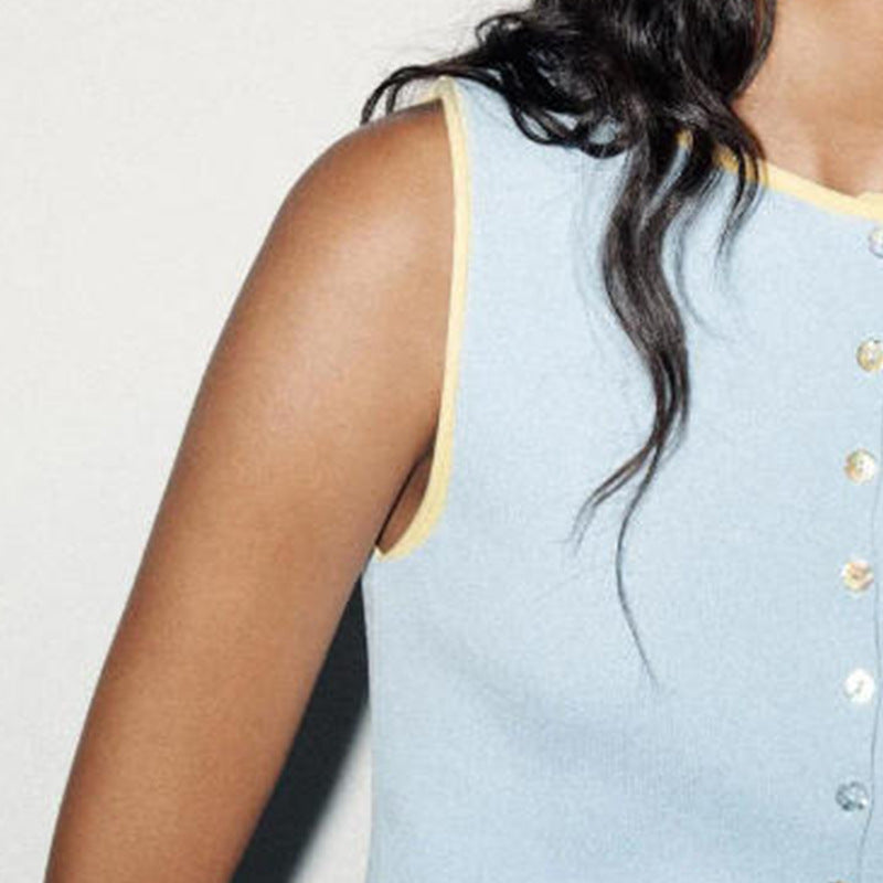 Damen ärmelloses Strickoberteil mit dekorativen Knopfdetails WW