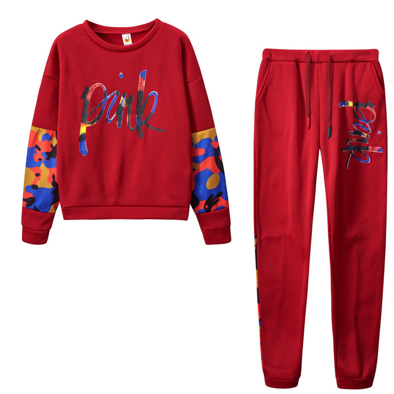 Damen Sportliches Sweatshirt-Set mit bunten Camouflage-Details und komfortablem Schnitt WW