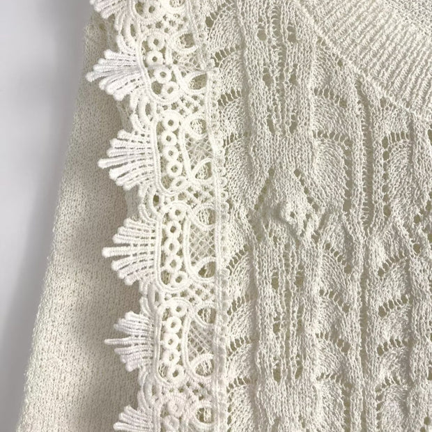 Damen Strickjacke mit aufwendiger Häkelspitze und eleganten Rüschendetails WW