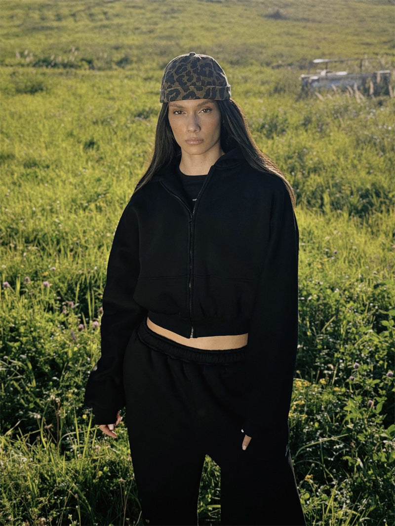 Damen sportliches und lässiges Set aus cropped Hoodie und weiter Jogginghose WW