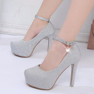 Damen Glitzernde Plateau-Pumps mit feinem Riemchen und elegantem Schmuckdetail W&W