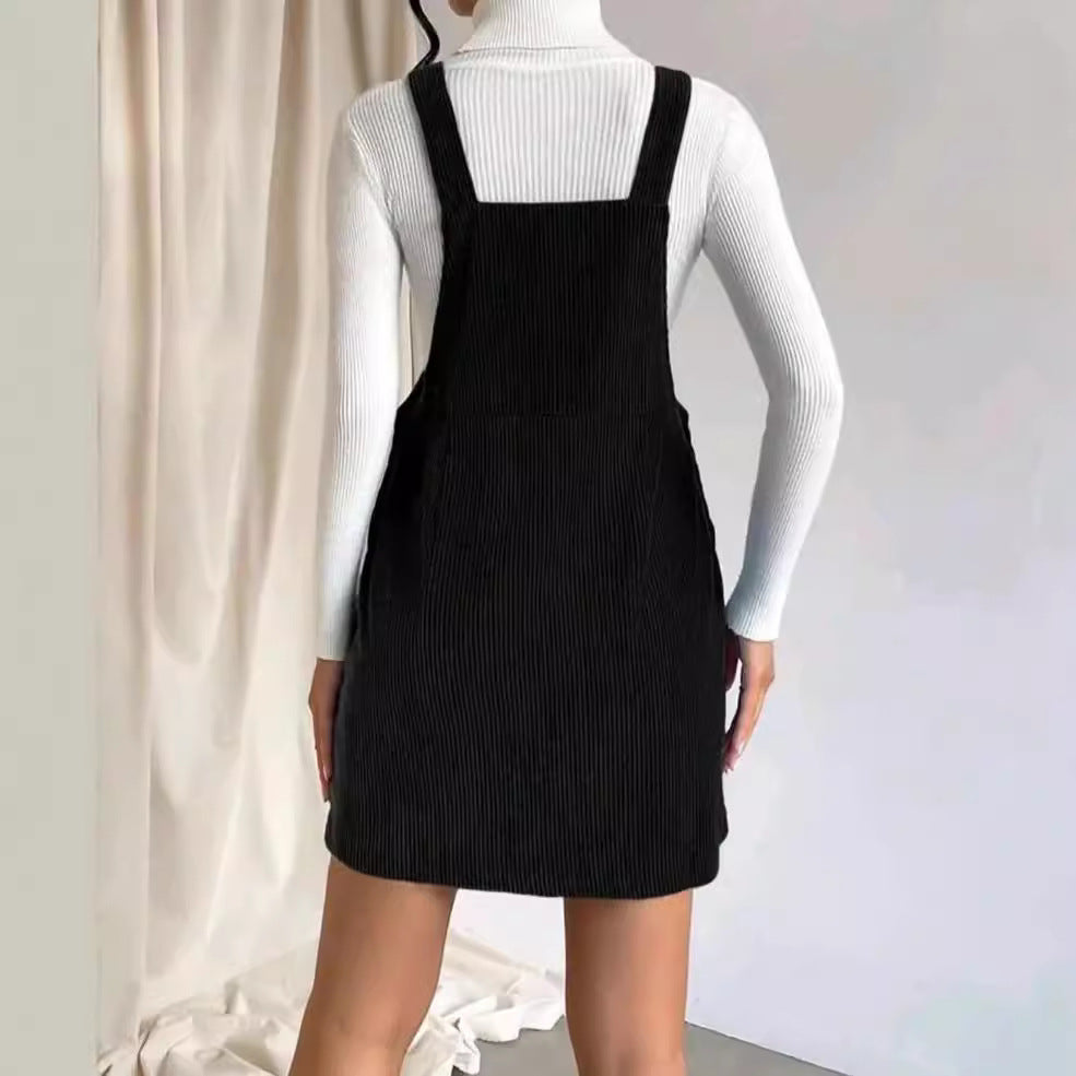 Damen Latzkleid aus Cord mit Knopfdetails WW