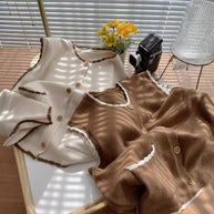Damen Strickweste mit kontrastierenden Details und Taschen WW