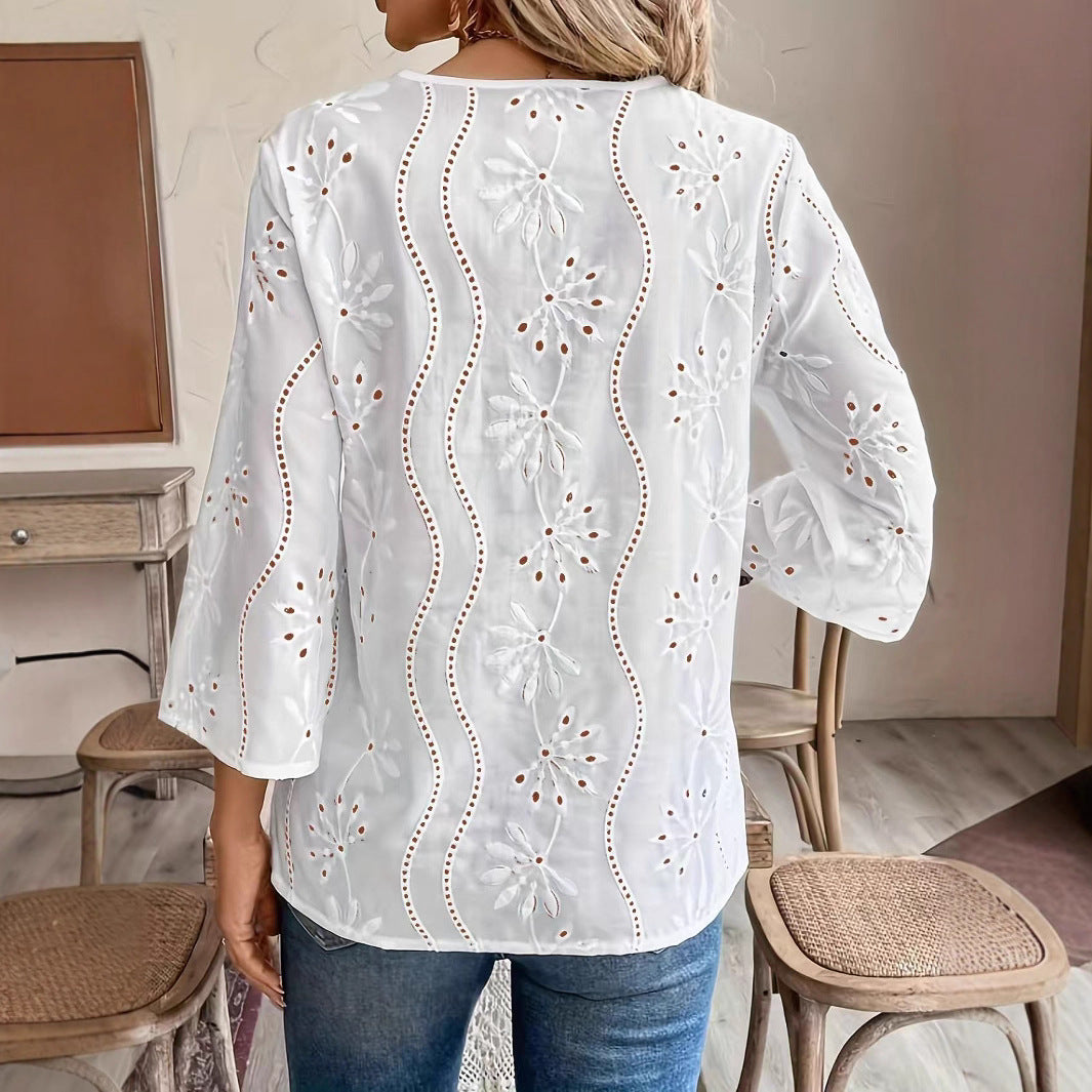 Damen bestickte Bluse mit elegantem V-Ausschnitt und 3/4-Ärmeln WW