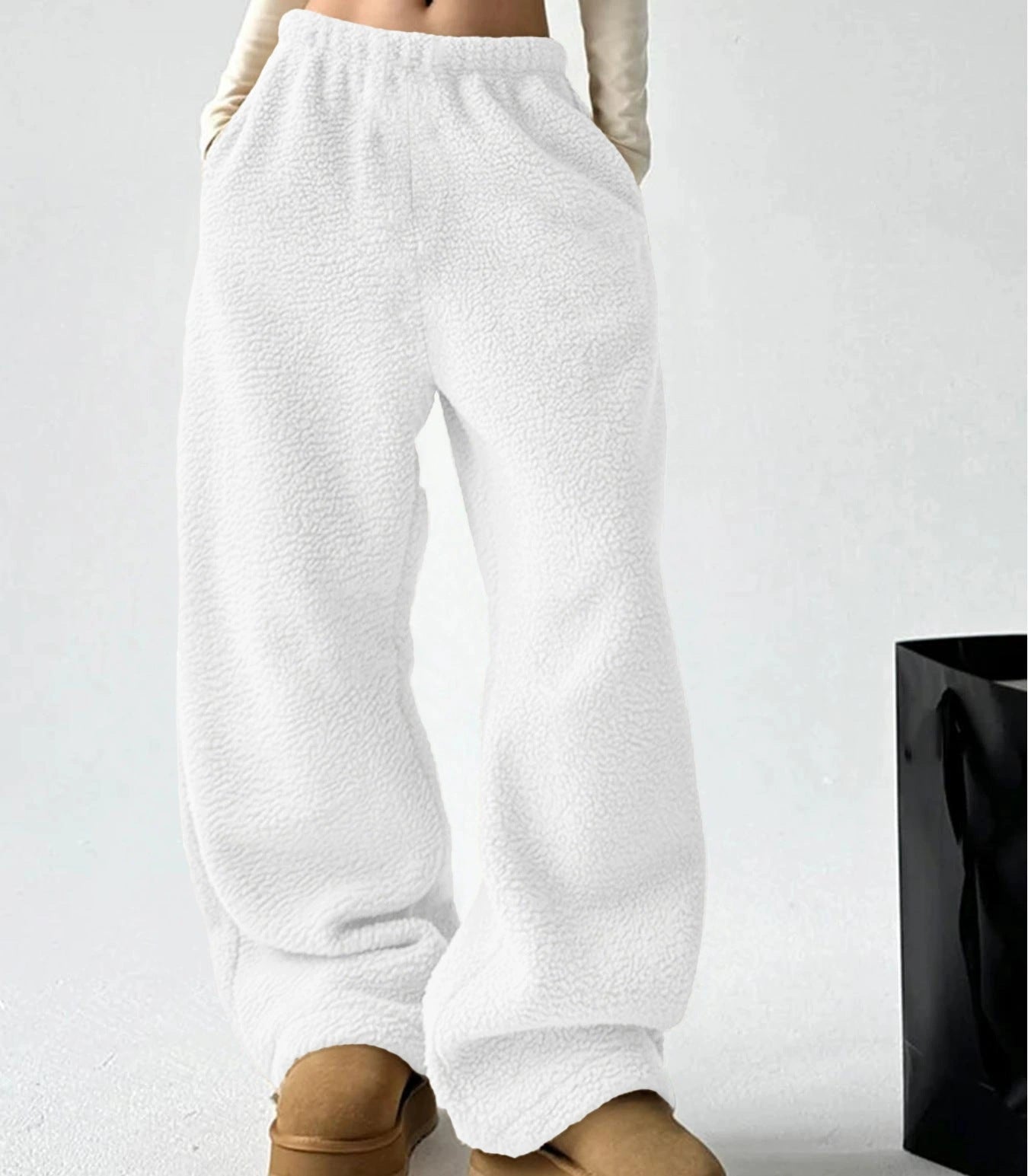 Damen bequeme Fleece-Hose mit weitem Schnitt und elastischem Bund WW