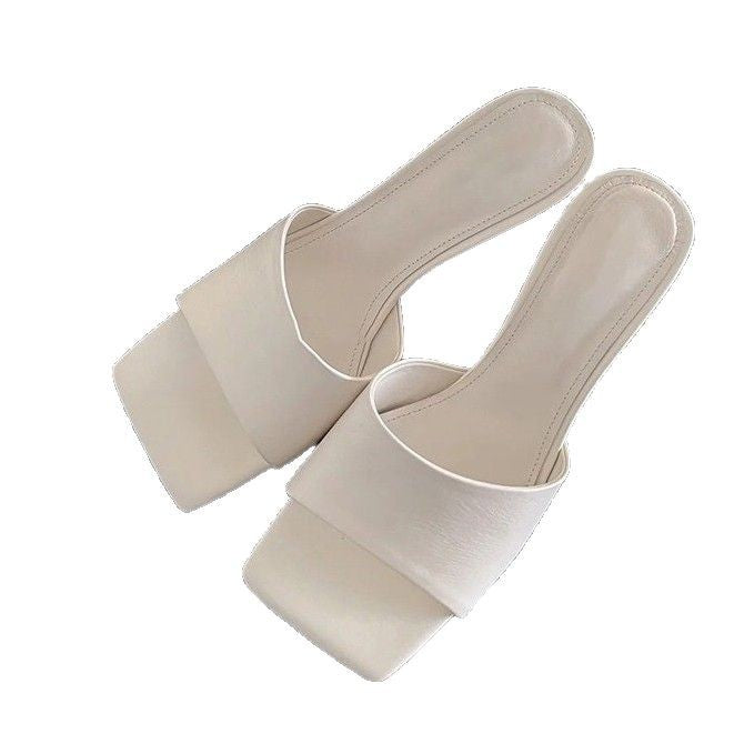 Damen Mules mit Metallic-Obermaterial und Blockabsatz