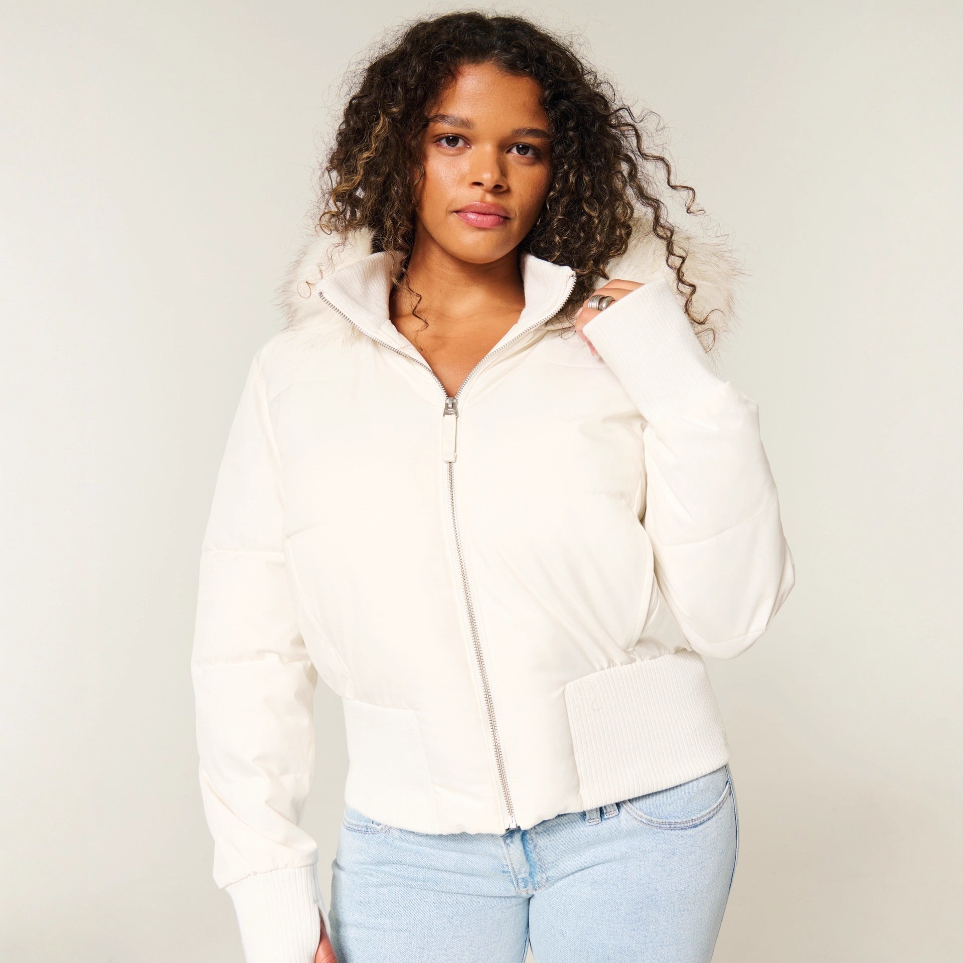 Damen Gestepptes Winterjacke mit abnehmbarer Kapuze und elastischen Bündchen WW