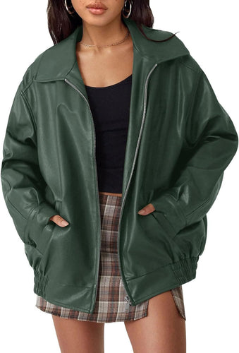 Damen lässige Kunstlederjacke mit weitem Schnitt und praktischen Taschen W&W Mode