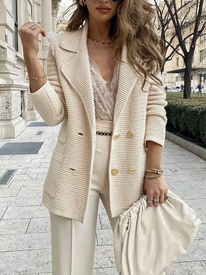 Damen Strickblazer mit doppelter Knopfleiste und eleganter Textur WW