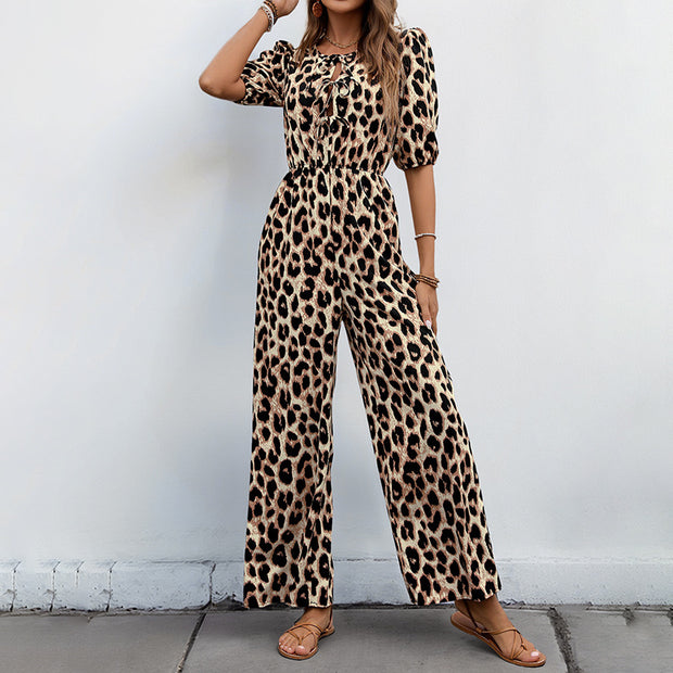 Damen lässiger Jumpsuit mit Leo-Muster und schulterfreien Puffärmeln WW