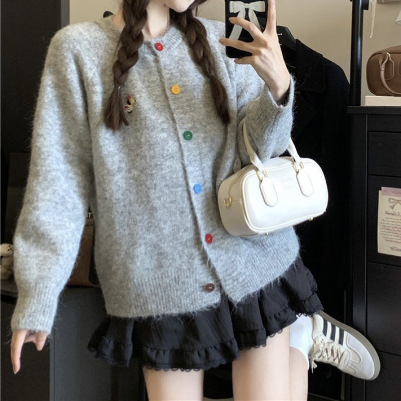 Damen Strickjacke mit bunten Knöpfen und gesticktem Motiv WW