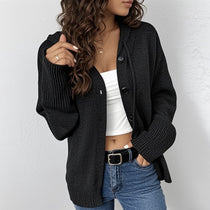 Damen Strickjacke mit attraktiven Struktur-Details und Knopfverschluss WW