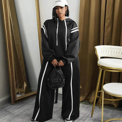 Damen Sportliches Lounge-Set mit hohem Schnitt und eleganten Details WW