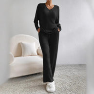 Damen Strick-Loungewear Set mit Rippenstruktur und V-Ausschnitt WW