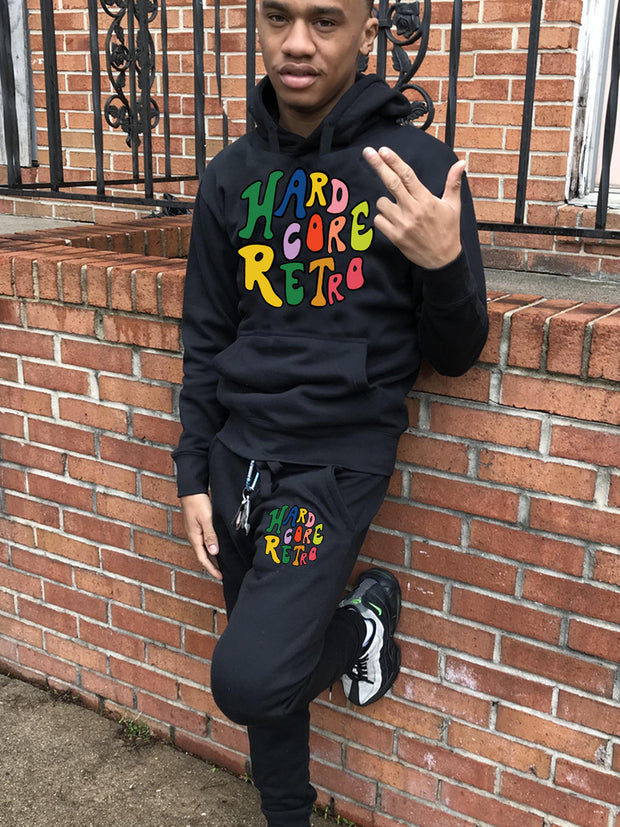 Damen sportliches Hoodie- und Jogginghose-Set mit auffälligem Retro-Design WW