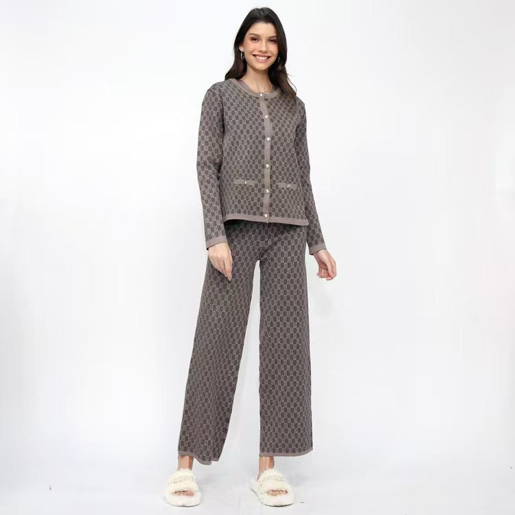 Damen Pyjama-Set mit modernem Karomuster und durchgehender Knopfleiste WW