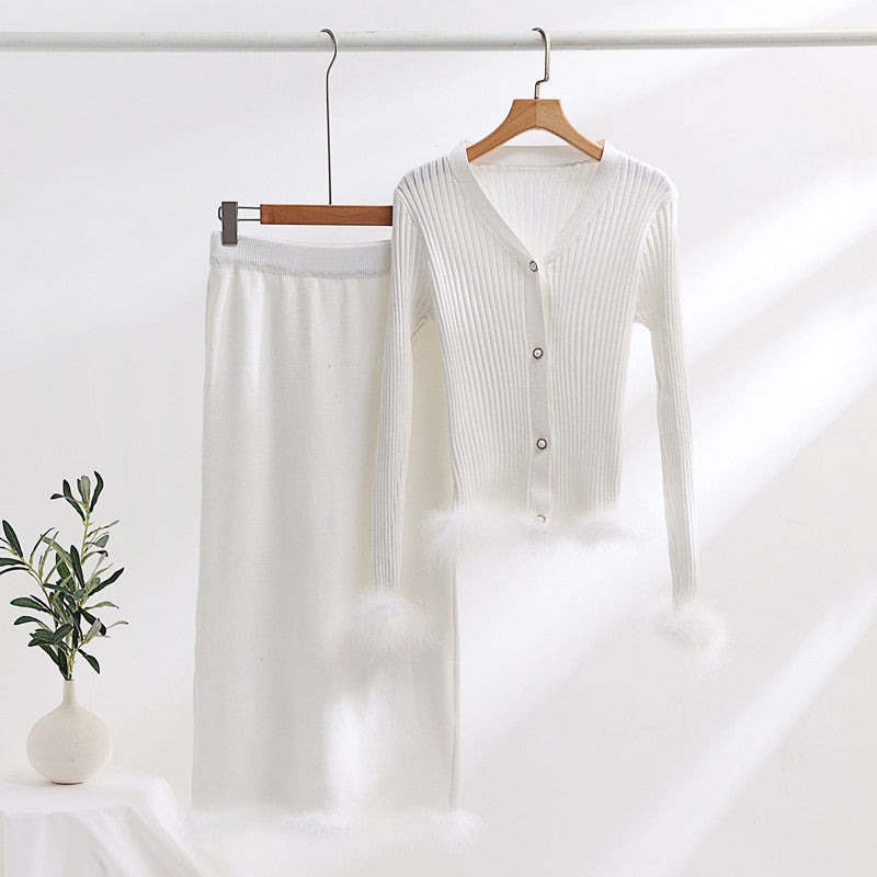 Damen Strickensemble mit feinem Fellbesatz WW