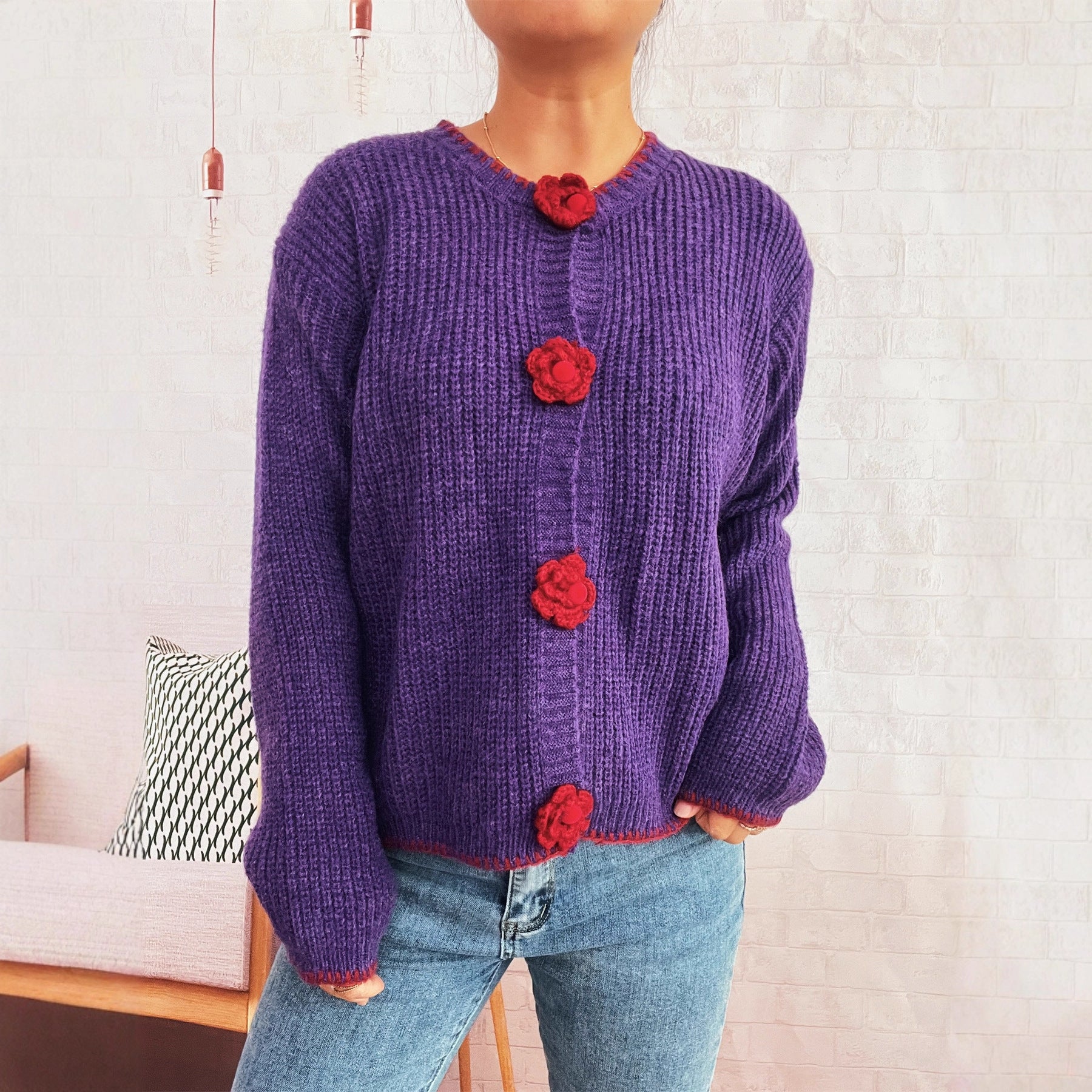 Damen Strickjacke mit floralen Knopfdetails und lässigem Schnitt WW