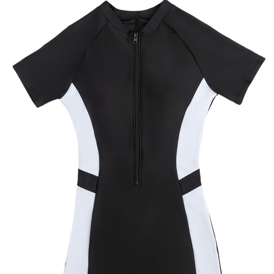 Damen Sportlicher Kurzarm-Neoprenanzug mit durchgehendem Reißverschluss WW