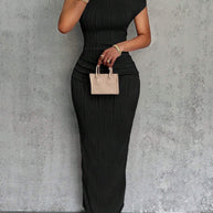 Damen Maxikleid mit asymmetrischem Schnitt und markanter Rippstruktur WW