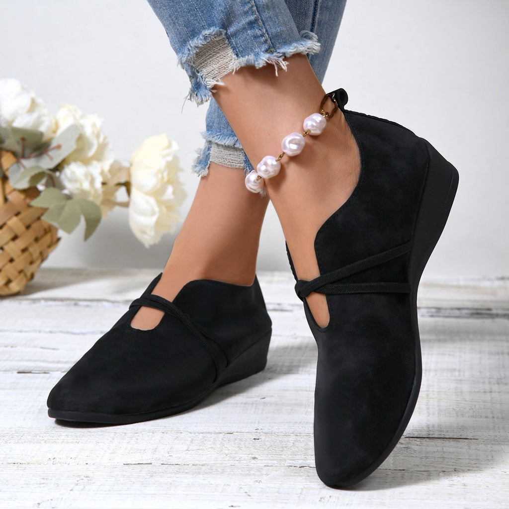 Femme Wedge Stiefeletten mit stilvollem Ausschnittdesign WW