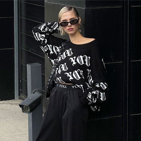 Damen lässiger Strickpullover mit modernem Schriftzug und weitem Schnitt W&W Mode