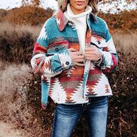 – Gewebte Jacke mit bedrucktem Kragen