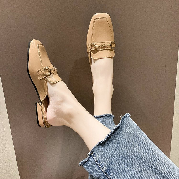 Damen Modische Mules mit elegantem Ledermaterial und schickem Schnallenakzent W&W Mode