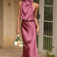 Damen Maxi-Kleid mit asymmetrischem Oberteil und fließendem Satin WW