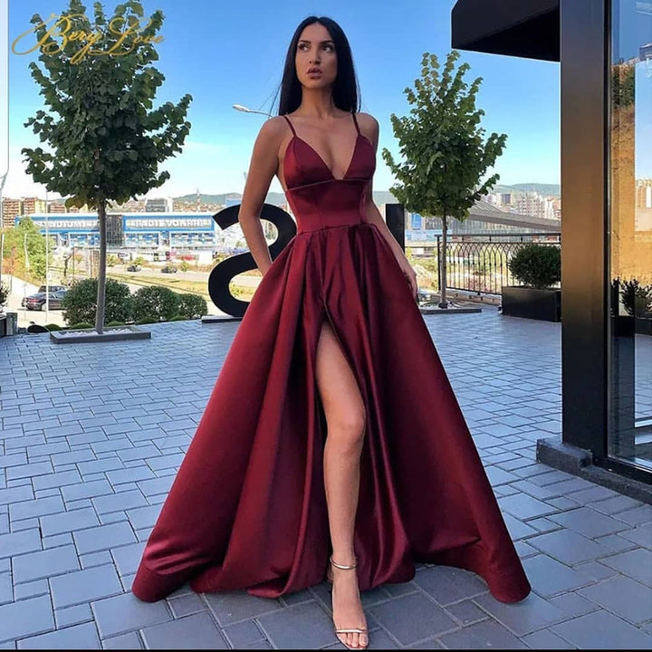 Damen Abendkleid mit aufregendem Beinschlitz und elegantem V-Ausschnitt W&W Mode