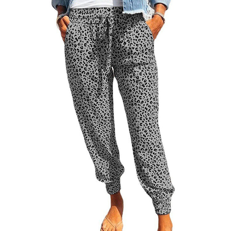Damen Freizeit-Hose im tierischen Print WW