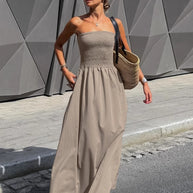 Damen Lange Boho-Strandkleid mit trägerlosem Design und raffiniertem Schnitt WW