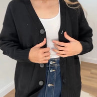 Damen Strickjacke mit Taschen und modernen Knöpfen WW