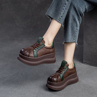 Damen Chunky Plateau-Sneaker aus hochwertigem Leder mit raffinierten Details WW