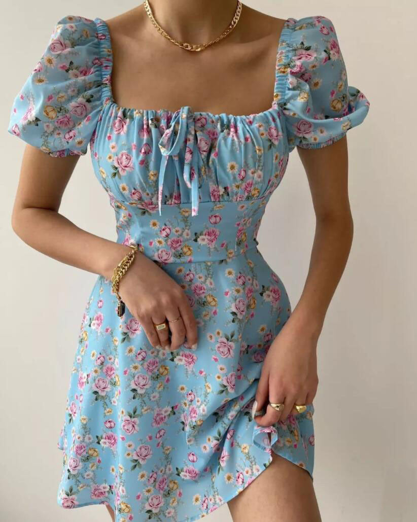 Damen Blütenmuster Mini-Kleid mit Puffärmeln W&W Mode