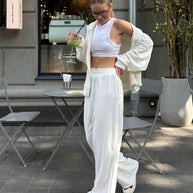 Damen sportlicher Velours-Loungewear-Anzug mit breiten Hosen WW
